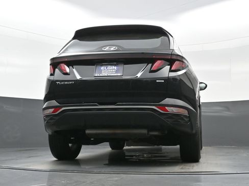Certified 2023 Hyundai Tucson SE AWD/4WD image 28