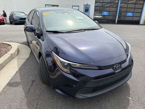 Used 2023 Toyota Corolla LE image 13