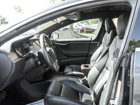 Used 2021 Tesla Model S Long Range Plus AWD/4WD image 22