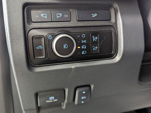 Used 2023 Ford F250 Lariat w/ Sport Appearance Package image 14