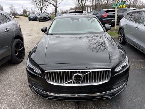 Used 2023 Volvo S90 B6 Ultimate w/ Lounge Package AWD/4WD image 2