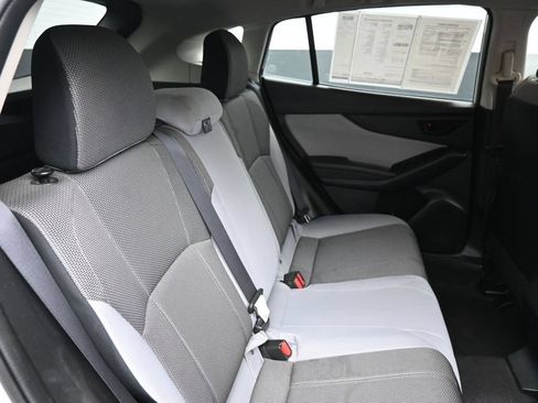 Used 2019 Subaru Crosstrek 2.0i AWD/4WD image 23