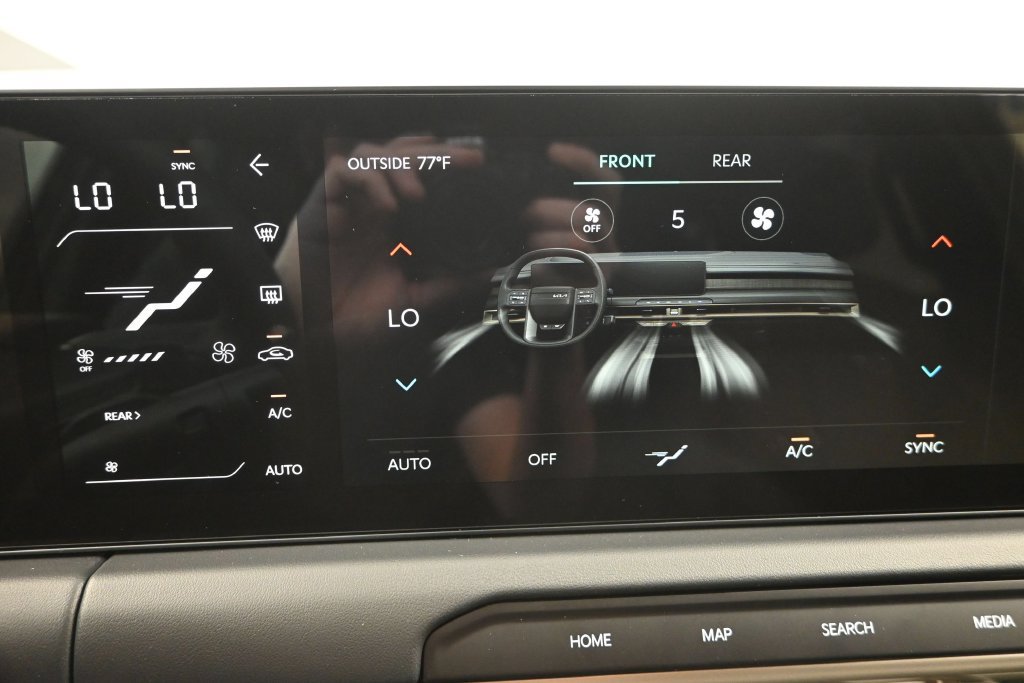 New 2027 Kia Telluride EX FWD image 21
