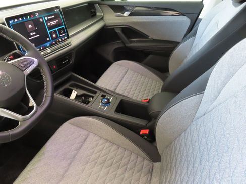 New 2025 Volkswagen Tiguan S image 21