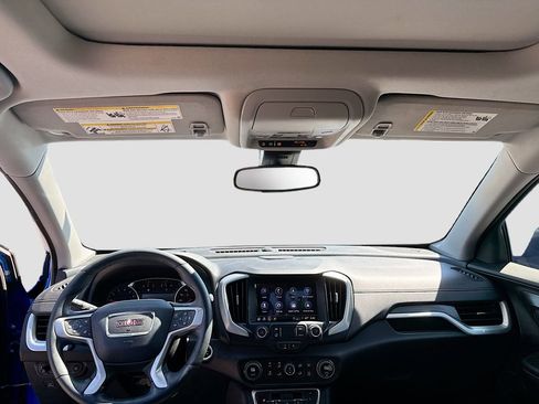 Used 2024 GMC Terrain SLT w/ Infotainment Package II image 20