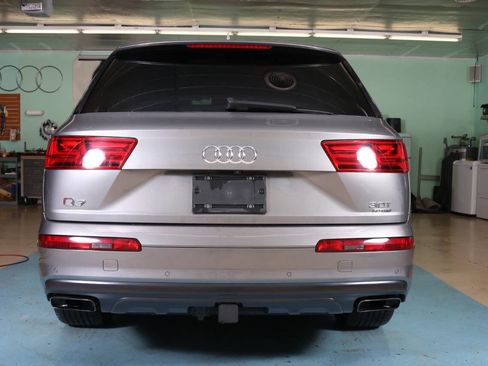 Used 2017 Audi Q7 3.0T Prestige image 18