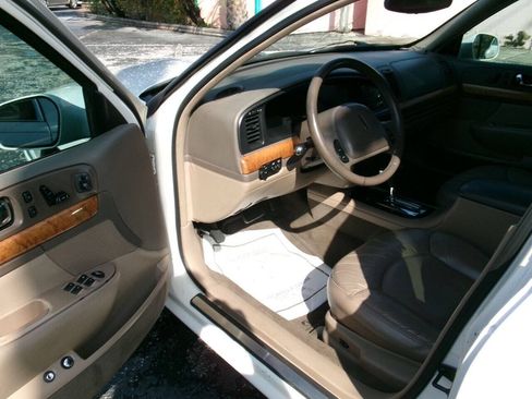 Used 1998 Lincoln Continental FWD image 5