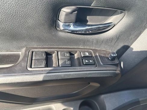 Used 2021 Nissan Titan PRO-4X w/ Pro-4x Convenience Package AWD/4WD image 16