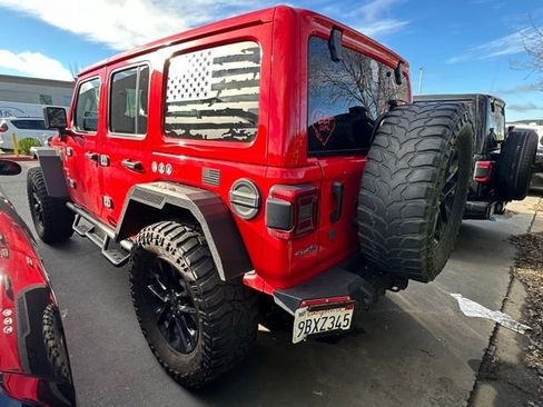 Used 2022 Jeep Wrangler Unlimited Sahara w/ Cold Weather Group image 5