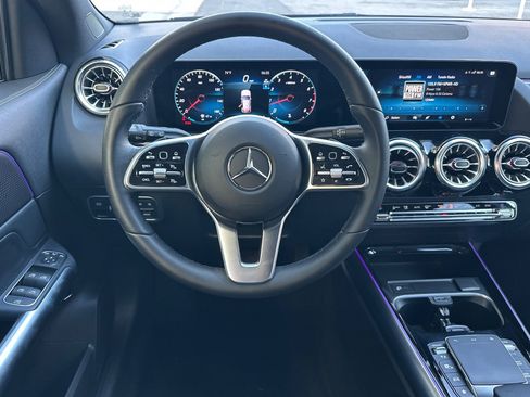 Used 2023 Mercedes-Benz GLA 250 image 13