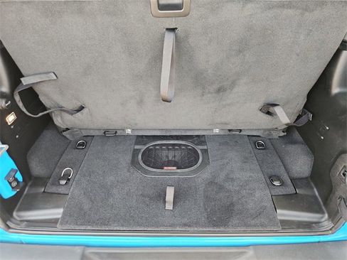 Used 2021 Jeep Wrangler Sport S image 24