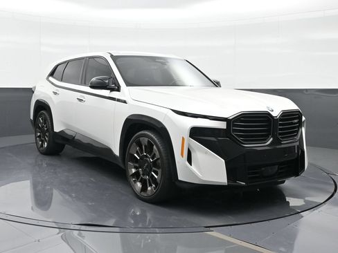 Used 2023 BMW XM AWD/4WD image 4