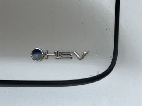 Used 2023 Toyota Prius Limited image 9