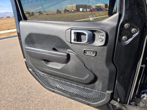 Used 2020 Jeep Wrangler Unlimited Sport image 17