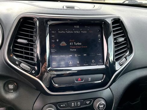 Used 2022 Jeep Cherokee Limited w/ Elite Package AWD/4WD image 20
