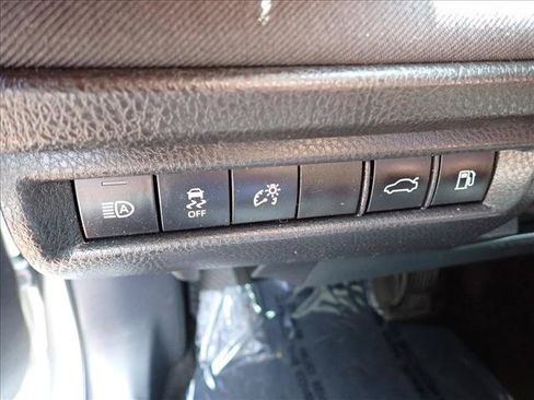 Used 2025 Toyota Camry LE FWD image 13