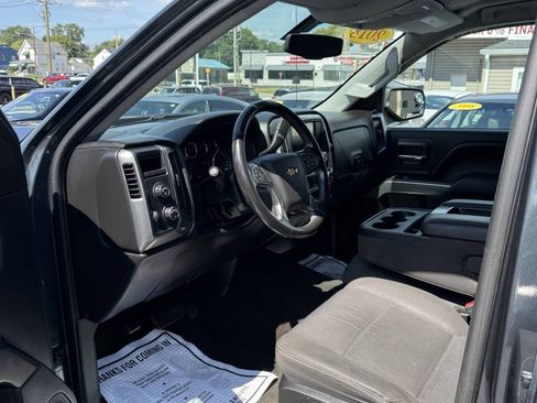 Used 2018 Chevrolet Silverado 1500 LT AWD/4WD image 10
