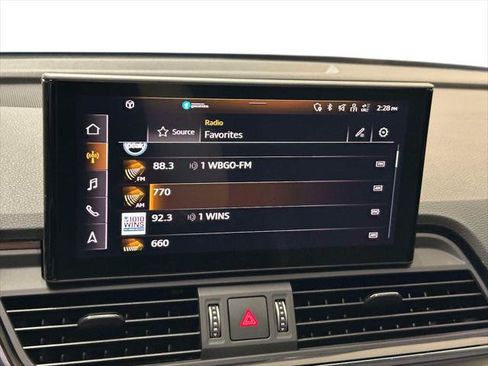 Certified 2023 Audi Q5 e Prestige AWD/4WD image 3