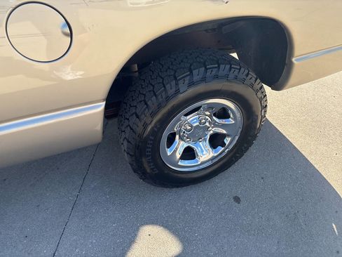 Used 2005 Dodge Ram 1500 Truck SLT image 4