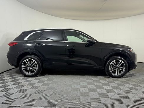 Certified 2025 Audi Q5 Premium w/ Convenience Package AWD/4WD image 8