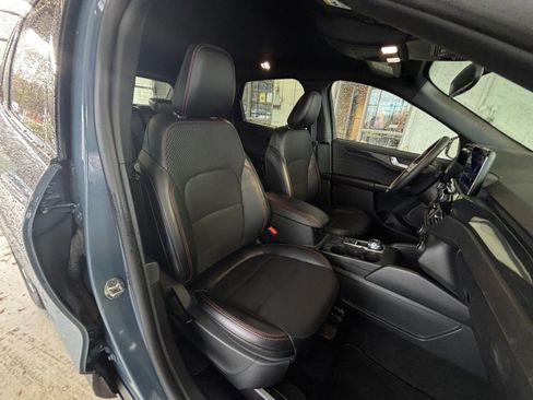 Used 2025 Ford Escape ST-Line image 36