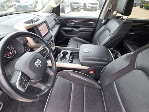 Used 2022 RAM 1500 Laramie AWD/4WD image 12