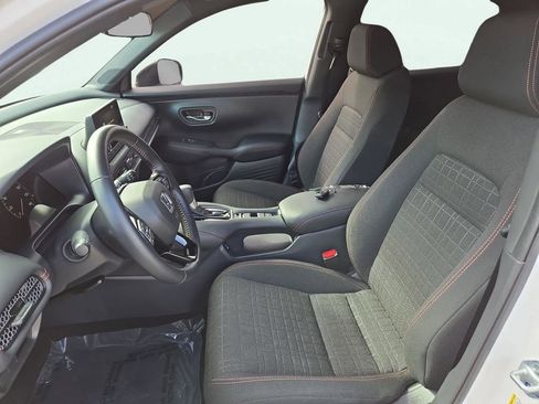 Used 2025 Honda HR-V Sport image 19