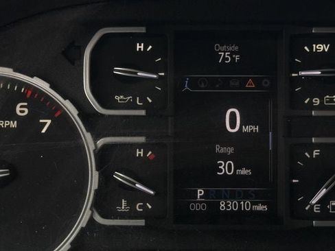 Used 2020 Toyota Tundra SR5 w/ SR5 Upgrade Package RWD image 15