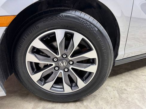 Used 2023 Honda Odyssey EX-L image 10