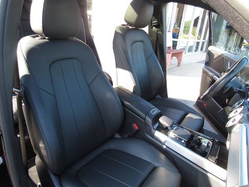 Used 2023 Mercedes-Benz GLB 250 4MATIC image 42