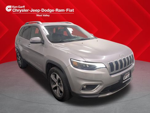 Used 2019 Jeep Cherokee Limited AWD/4WD image 1
