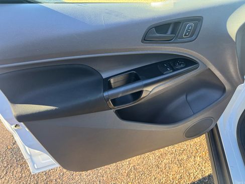 Used 2022 Ford Transit Connect XL image 6