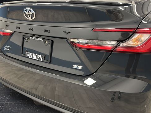 Used 2025 Toyota Camry SE w/ Convenience Package AWD/4WD image 34