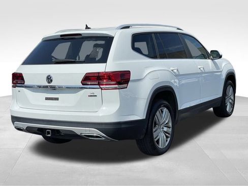 Used 2019 Volkswagen Atlas SE w/ Panoramic Sunroof Package image 4