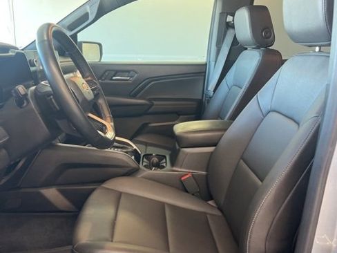 Used 2023 Chevrolet Colorado LT w/ LT Convenience Package III image 23