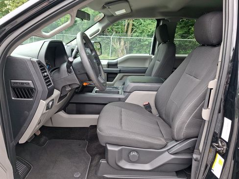 Used 2018 Ford F150 XL w/ Equipment Group 101A Mid AWD/4WD image 13