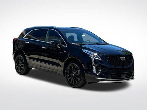 New 2026 Cadillac XT5 Premium Luxury w/ LPO, ONYX Package FWD image 3