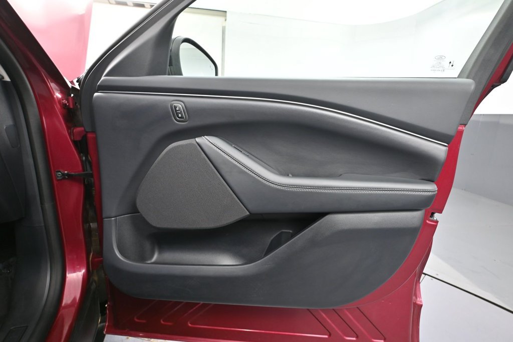 Used 2025 Ford Mustang Mach-E Select w/ Interior Protection Package AWD/4WD image 34