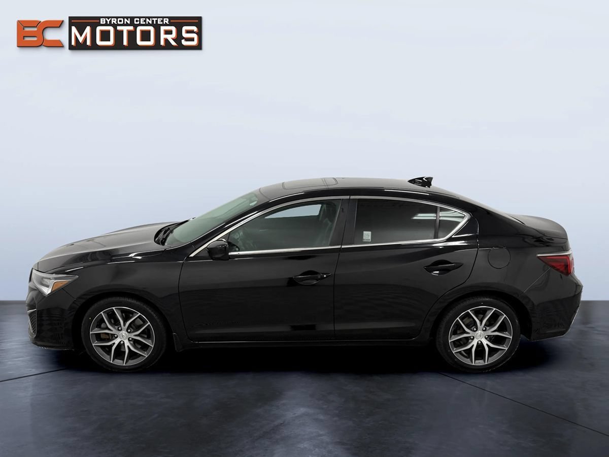 Used 2019 Acura ILX FWD image 3