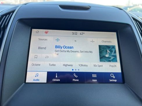 Used 2019 Ford Edge SEL w/ Equipment Group 201A image 18