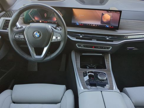 Used 2025 BMW X5 xDrive40i w/ Premium Package AWD/4WD image 51