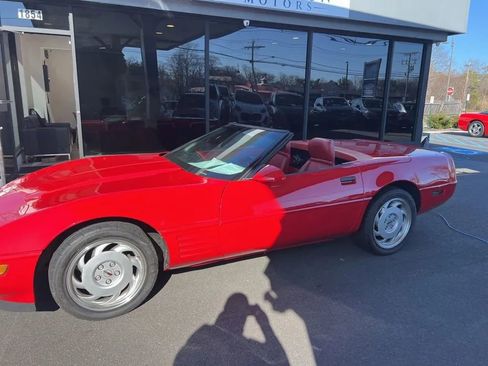 Used 1991 Chevrolet Corvette Convertible image 3
