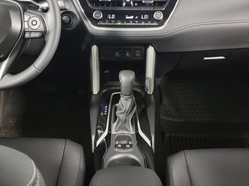 Used 2025 Toyota Corolla Cross XLE w/ Convenience Package AWD/4WD image 20
