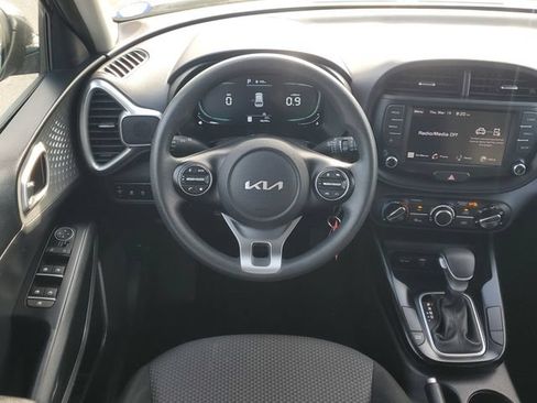 Used 2024 Kia Soul LX w/ Option Group 015 FWD image 16