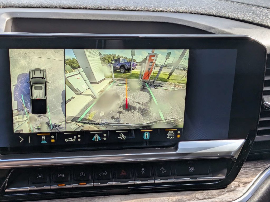 Used 2022 Chevrolet Silverado 1500 LTZ AWD/4WD image 27
