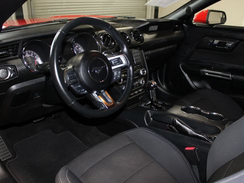 Used 2016 Ford Mustang Convertible w/ Equipment Group 051A RWD image 20