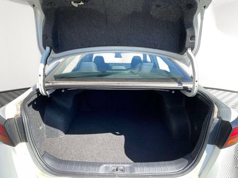 Used 2022 Nissan Altima 2.5 S FWD image 9