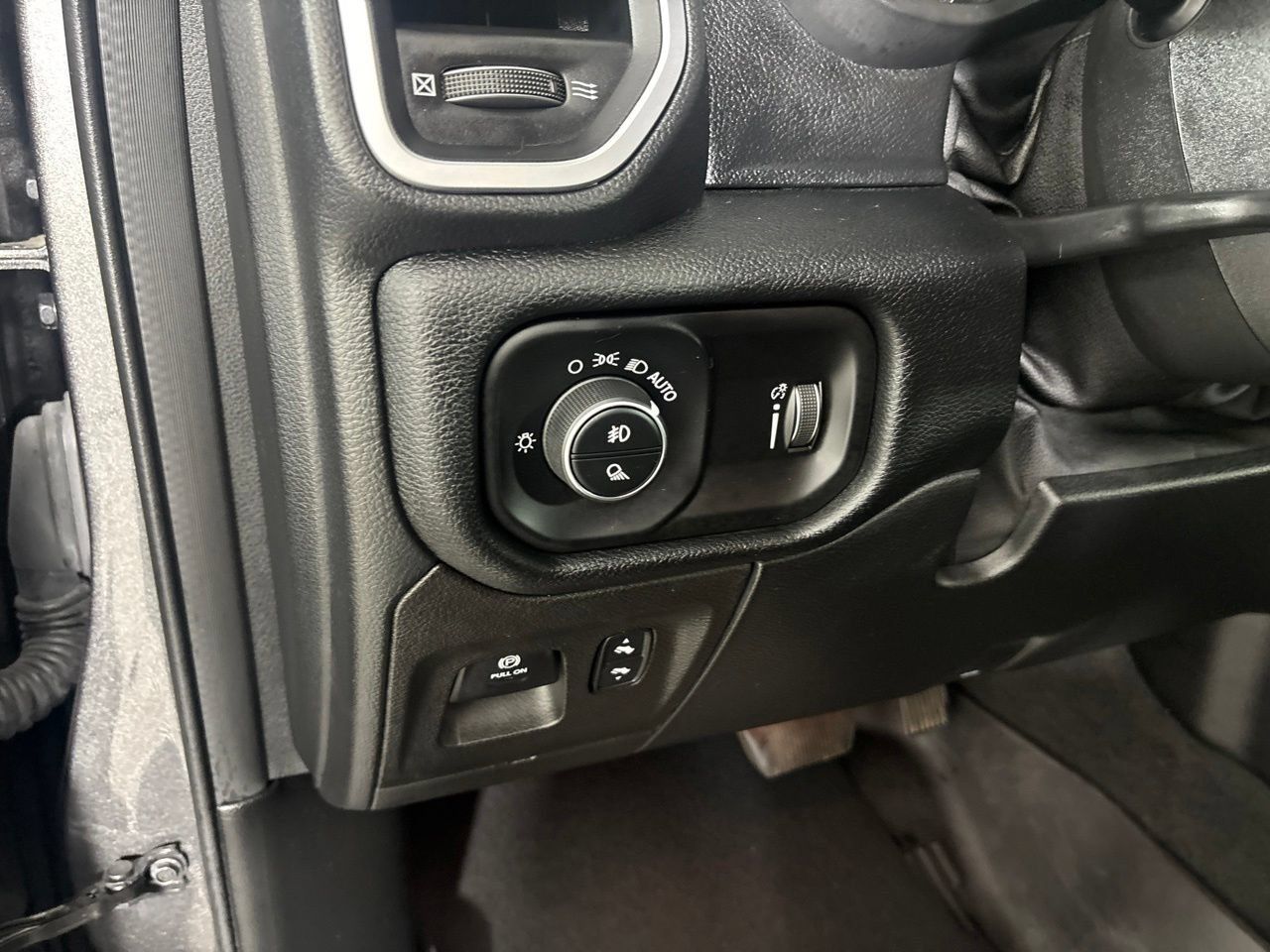 Used 2022 RAM 1500 Big Horn RWD image 8