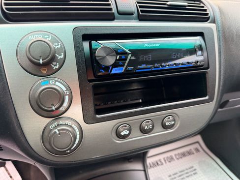 Used 2005 Honda Civic Hybrid Sedan image 14