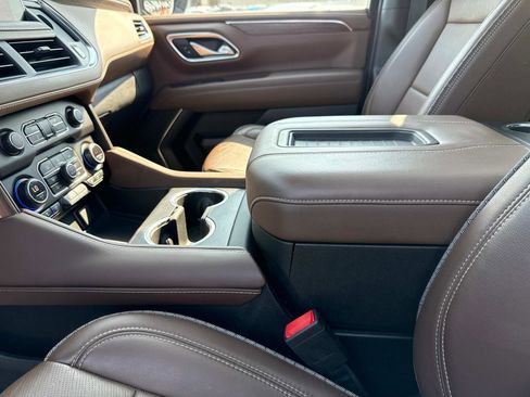 Used 2022 Chevrolet Tahoe High Country image 15